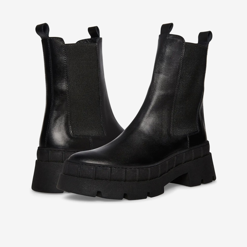 Steve Madden Barclay leather booties